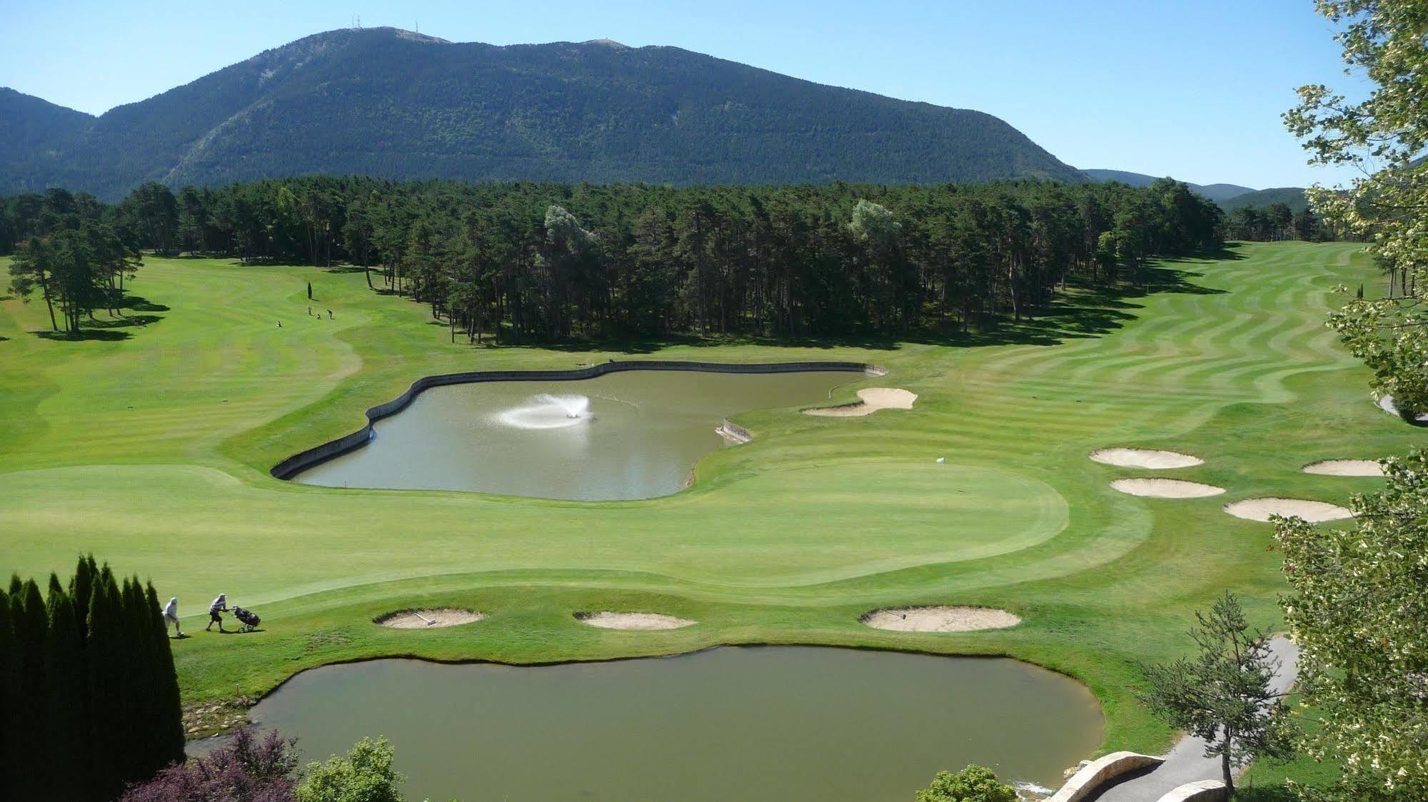 Chateau Et Golf De Taulane La Martre Екстер'єр фото