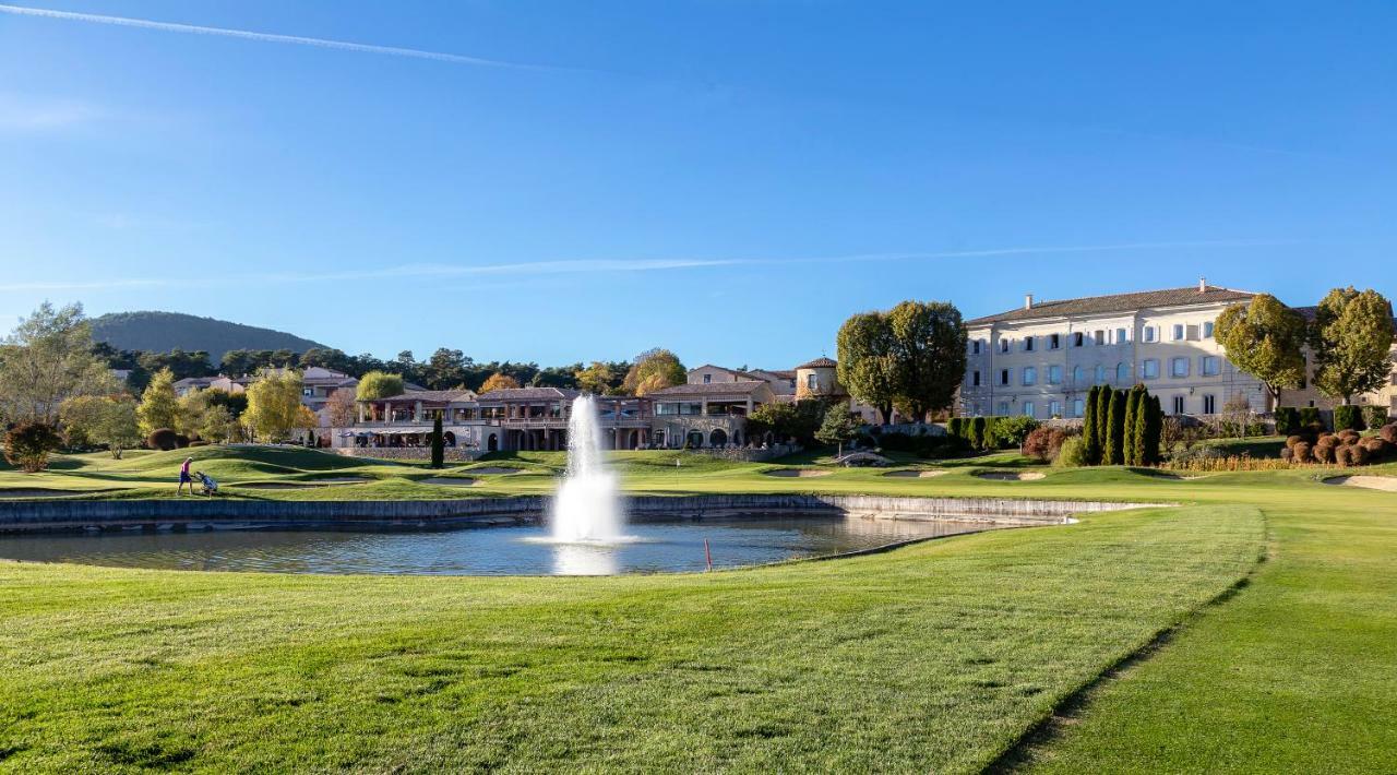 Готель Chateau Et Golf De Taulane La Martre Екстер'єр фото