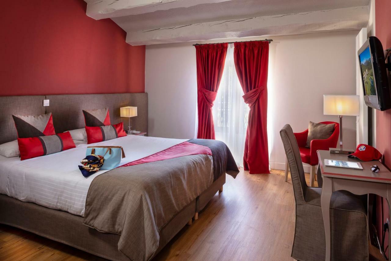 Chateau Et Golf De Taulane La Martre Екстер'єр фото